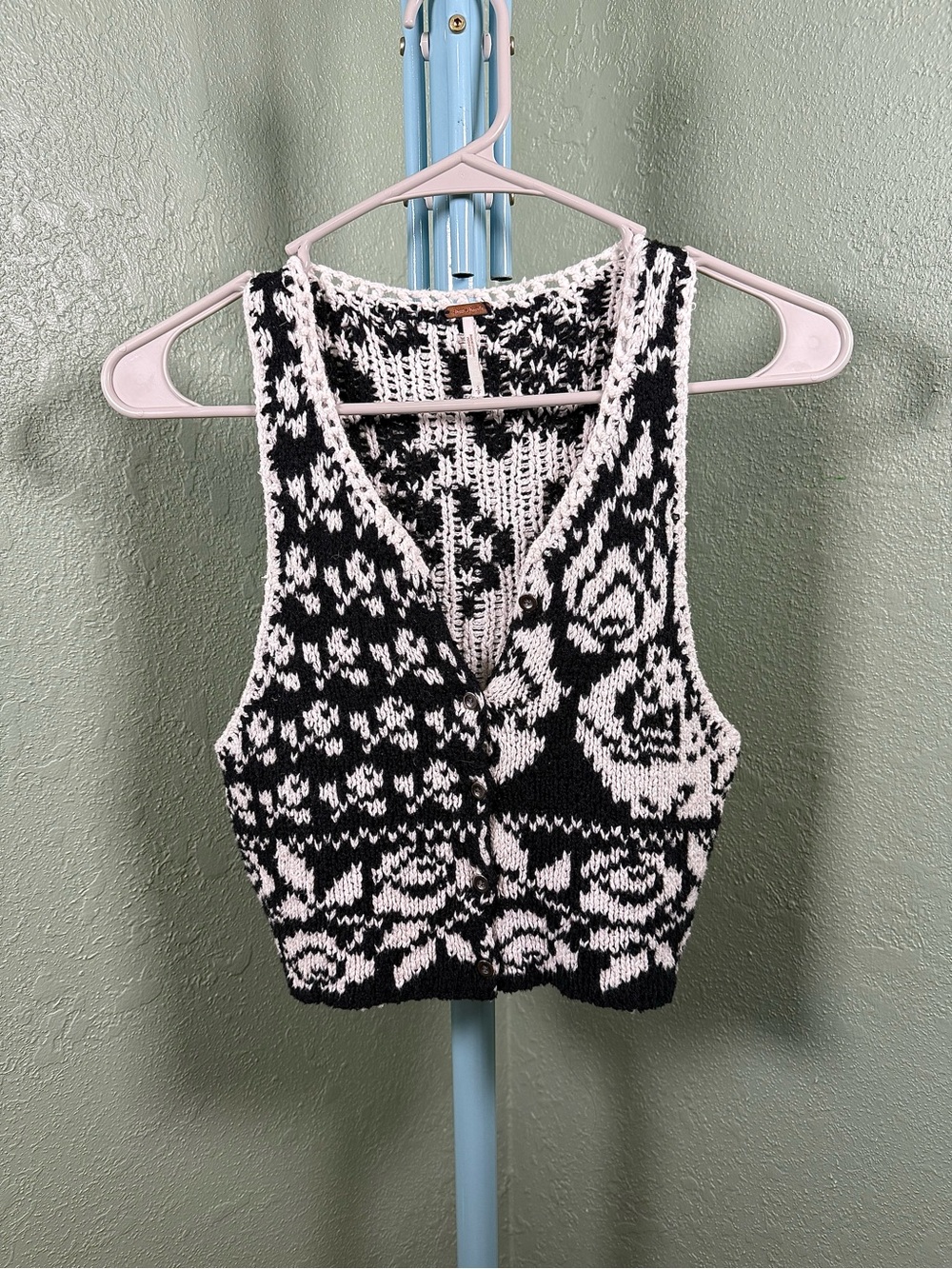 Free people Rosie sweater vest. Black - Picture 2 of 11
